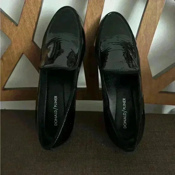 Donald J Pliner Woman's Elen Loafers used like a New Size 8M - Picture 4 of 9